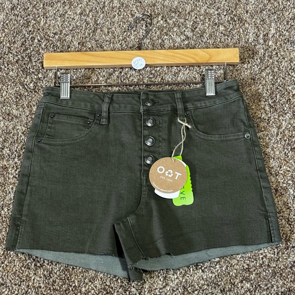 NWT Oat Shorts